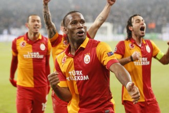 Côte dÂ’Ivoire : Taxé de Â‘Â’comédienÂ’Â’ par  Beckenbauer, Drogba préfère lÂ’ignorer 